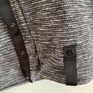Two tone Gray Lululemon Vinyasa scarf